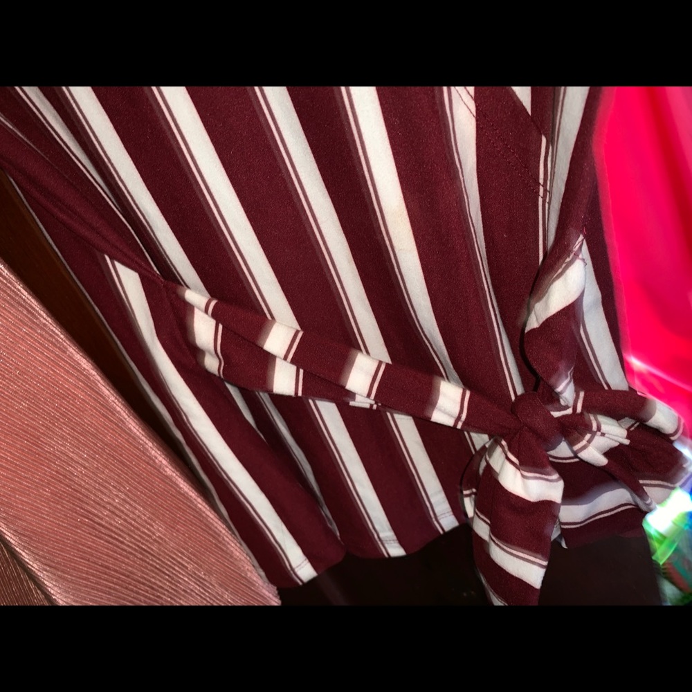 Tops - Picture 7 of 7